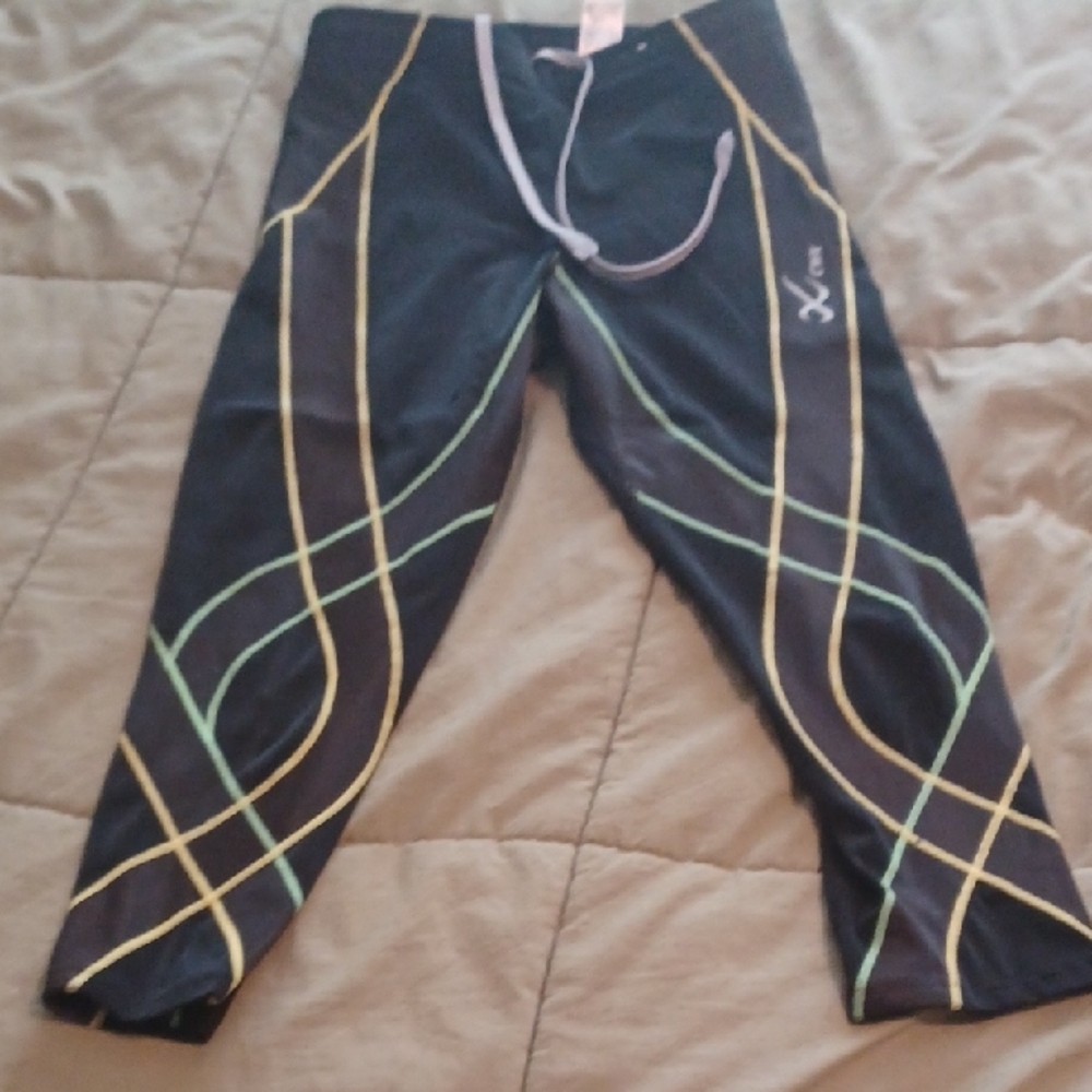 CW-X Women's Black Capris with Colorful Accents